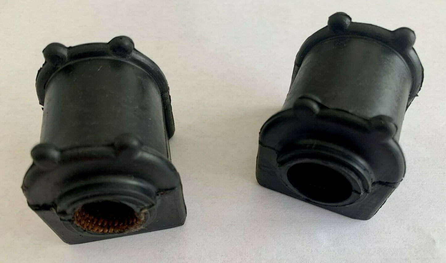 Jaguar S-TYPE REAR Anti Roll Stabilizer Sway Bar Bushing XR845062 Bushings SET 2